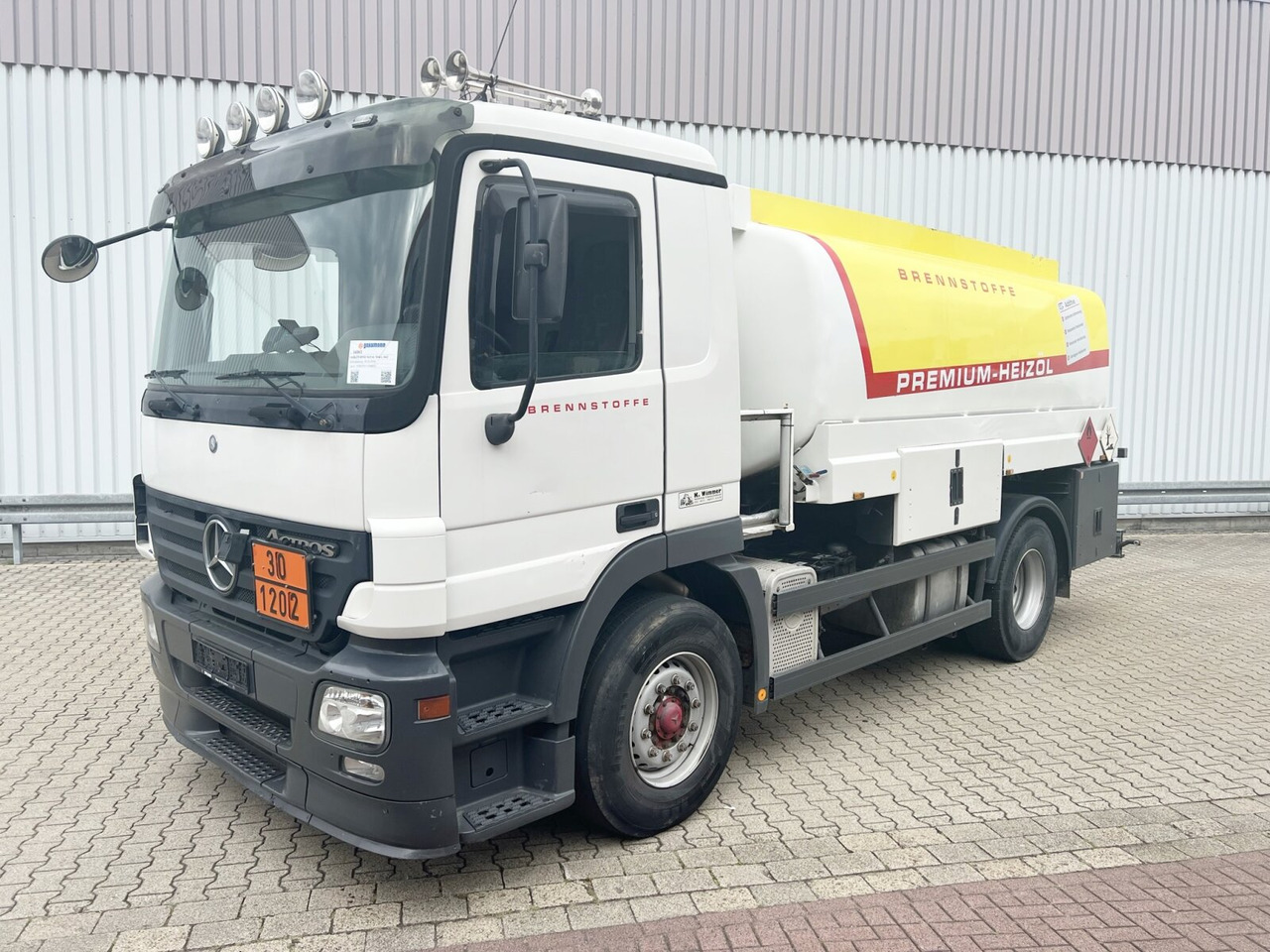Mercedes-Benz Actros 1844 L 4x2 Actros 1844 L 4x2, Tank 14.250l - Грузовик-цистерна: фото 1 Mercedes-Benz Actros 1844 L 4x2 Actros 1844 L 4x2, Tank 14.250l - Грузовик-цистерна: фото 1