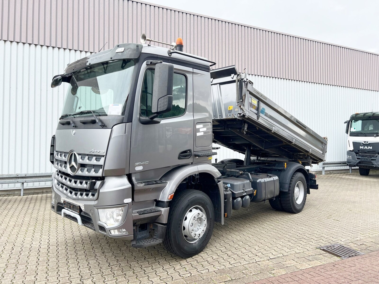 Mercedes-Benz Arocs 1840 K 4x2 Arocs 1840 K 4x2 - Самосвал: фото 1 Mercedes-Benz Arocs 1840 K 4x2 Arocs 1840 K 4x2 - Самосвал: фото 1