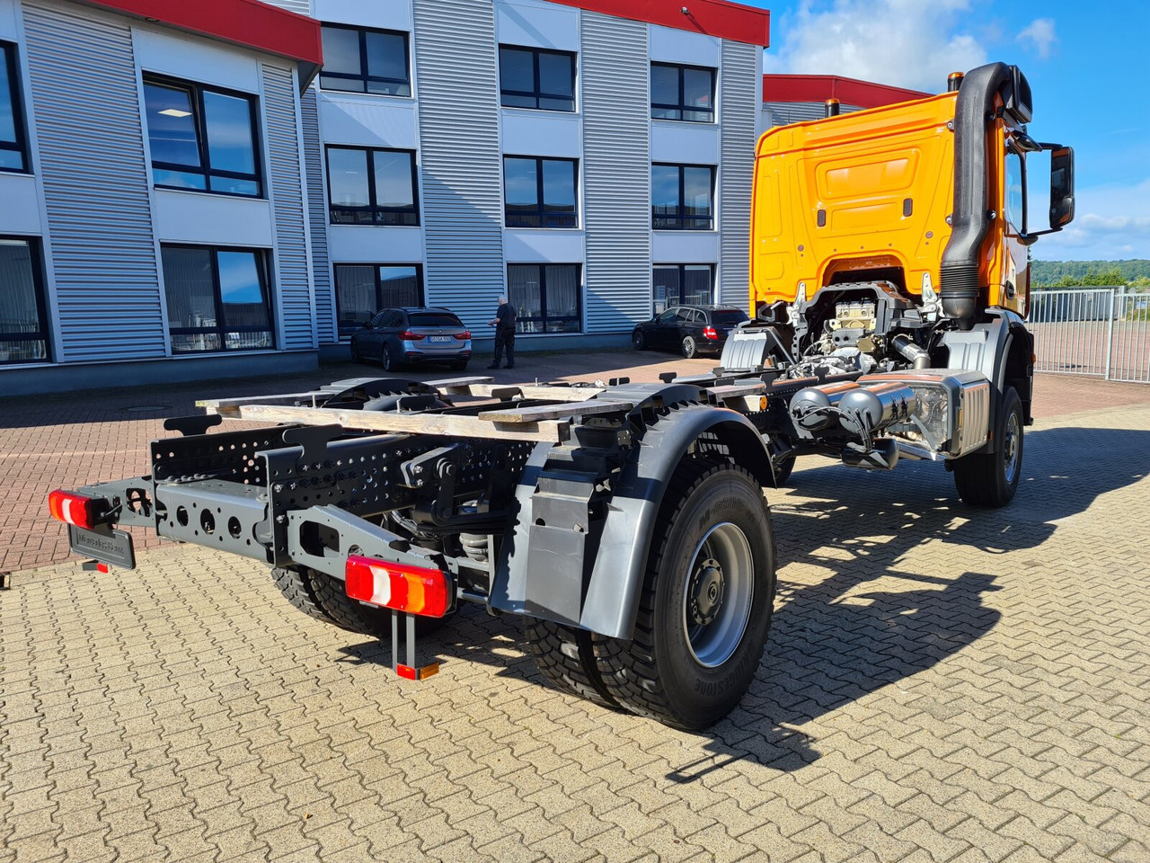 Новый Грузовик-шасси Mercedes-Benz Arocs 2033 A 4x4 Arocs 2033 A 4x4, Grounder, Motorabtrieb: фото 11