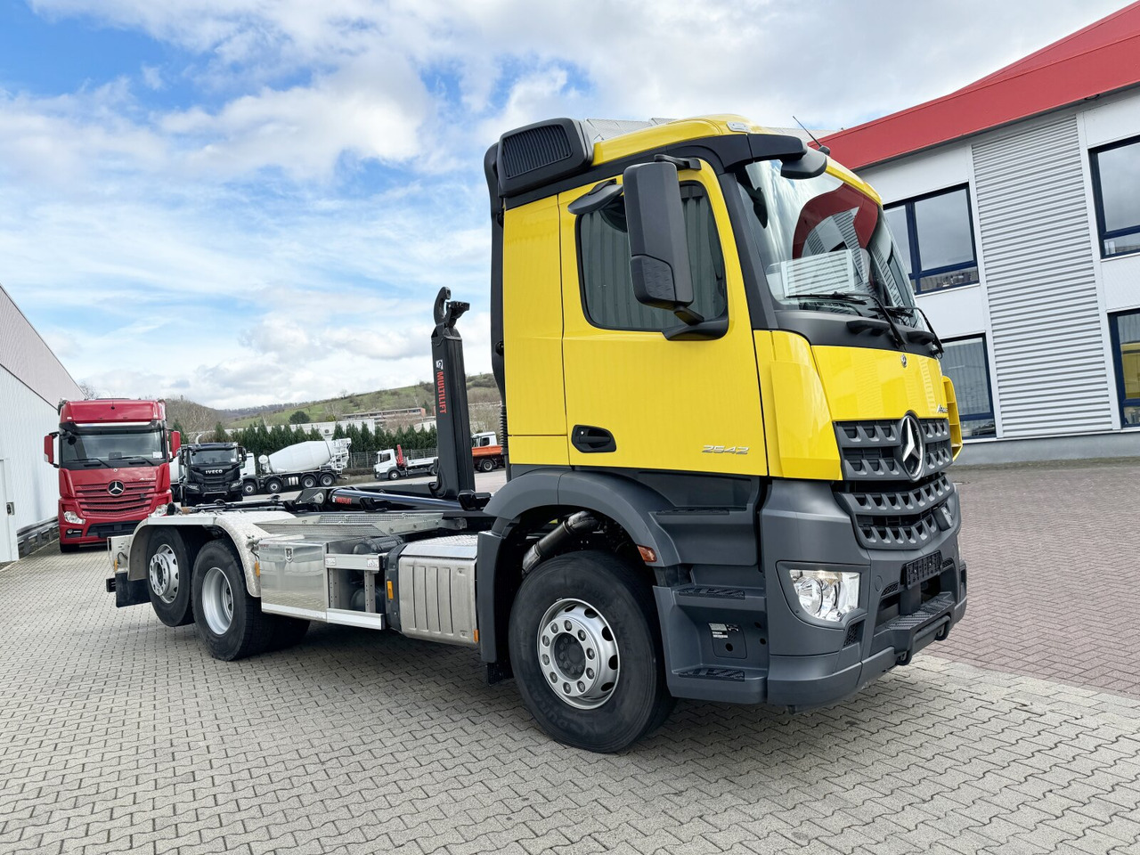 Новый Крюковой мультилифт Mercedes-Benz Arocs 2642 L 6x2 Arocs 2642 L 6x2/42, Liftachse, Hiab 21S56 bis 6.5m Container: фото 7