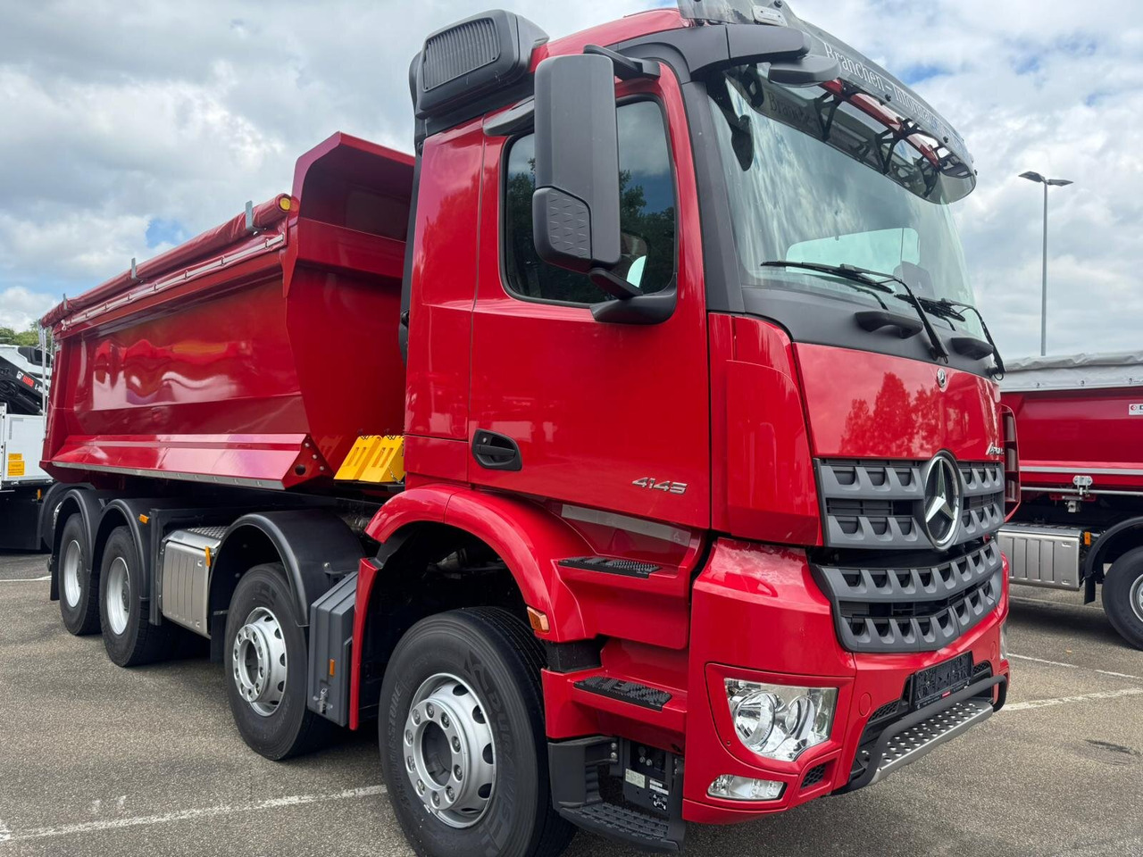 Mercedes-Benz Arocs 4145 K 8x4/4 Arocs 4145 K 8x4/4, Grounder, MultimediaCockpit, Navi, Stahlmulde ca. 16m³ - Внедорожный самосвал: фото 3 Mercedes-Benz Arocs 4145 K 8x4/4 Arocs 4145 K 8x4/4, Grounder, MultimediaCockpit, Navi, Stahlmulde ca. 16m³ - Внедорожный самосвал: фото 3
