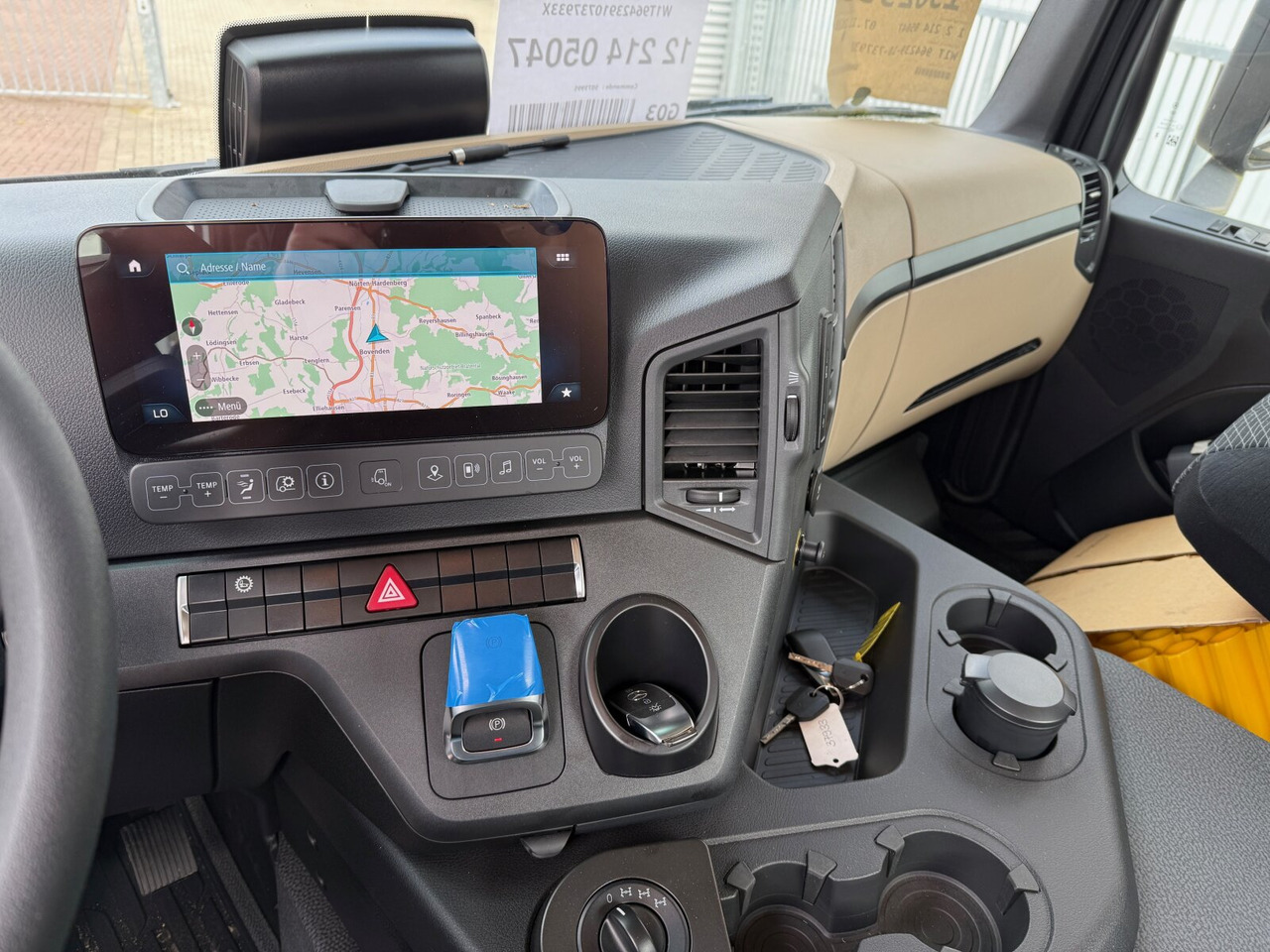 Mercedes-Benz Arocs 4151 AK 8x8/4 Arocs 4151 AK 8x8/4, Hiab Abrollanlage Ultima 26S59, Retarder, Navi, MultimediaCockpit, - Крюковой мультилифт: фото 4 Mercedes-Benz Arocs 4151 AK 8x8/4 Arocs 4151 AK 8x8/4, Hiab Abrollanlage Ultima 26S59, Retarder, Navi, MultimediaCockpit, - Крюковой мультилифт: фото 4