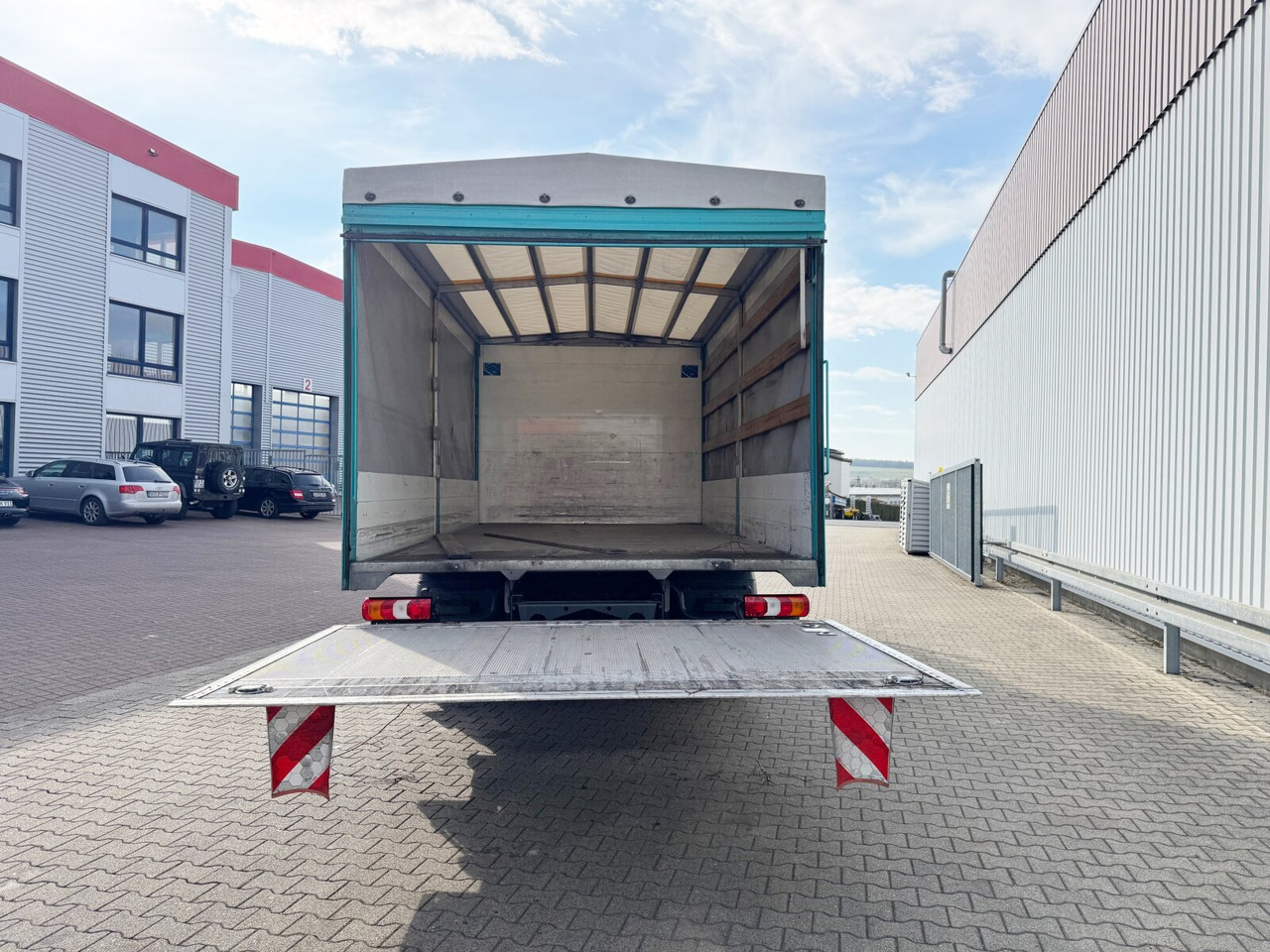 Грузовик бортовой/ Платформа Mercedes-Benz Atego 1221 L 4x2 Atego 1221 L 4x2 mit LBW BÄR: фото 13