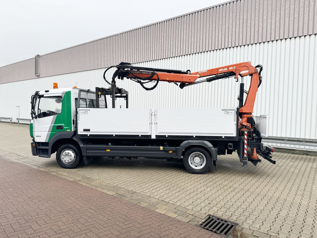 Автоманипулятор, Грузовик бортовой/ Платформа Mercedes-Benz Atego 1223 L 4x2 Atego 1223 L 4x2 mit Heckkran Atlas 88.3-A2L, Funk: фото 15