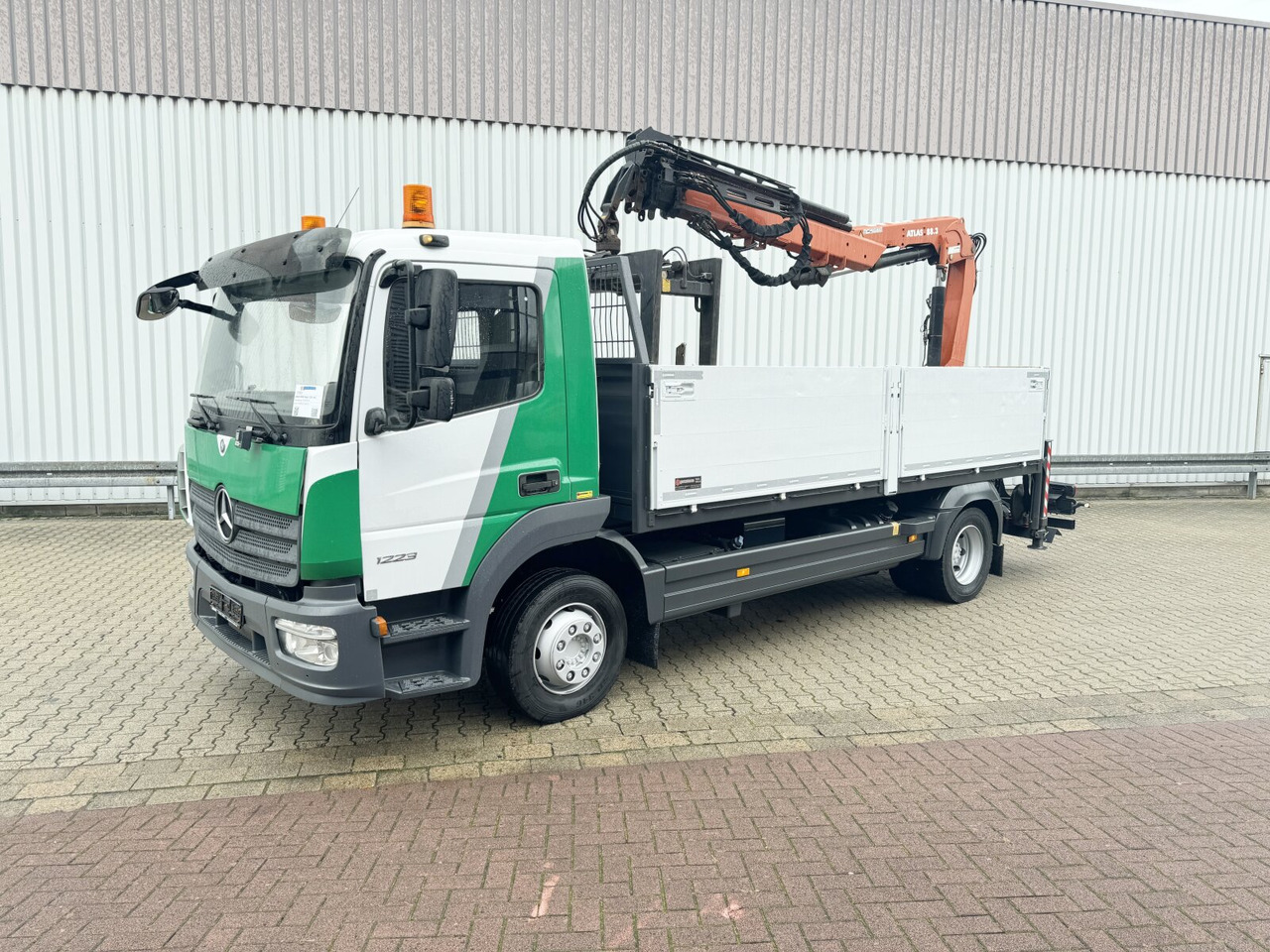 Автоманипулятор, Грузовик бортовой/ Платформа Mercedes-Benz Atego 1223 L 4x2 Atego 1223 L 4x2 mit Heckkran Atlas 88.3-A2L, Funk: фото 8