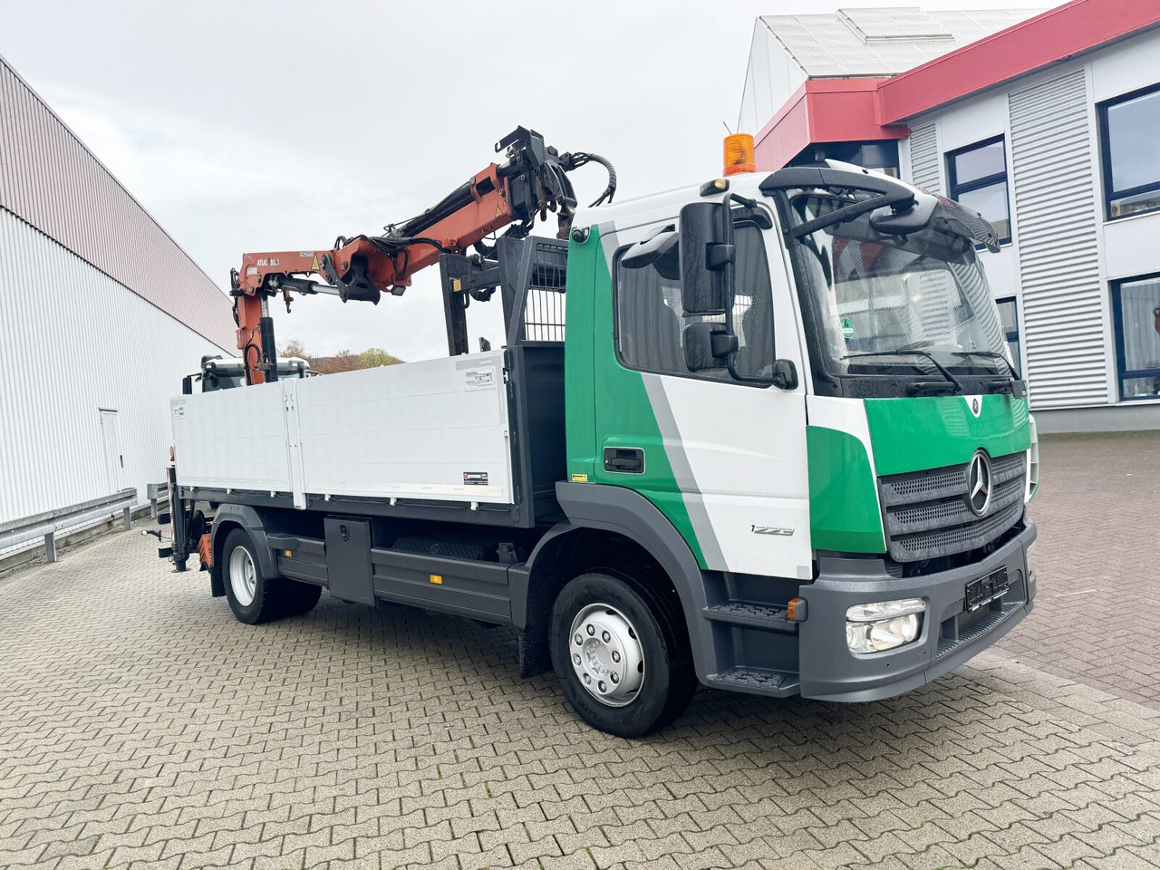 Автоманипулятор, Грузовик бортовой/ Платформа Mercedes-Benz Atego 1223 L 4x2 Atego 1223 L 4x2 mit Heckkran Atlas 88.3-A2L, Funk: фото 10
