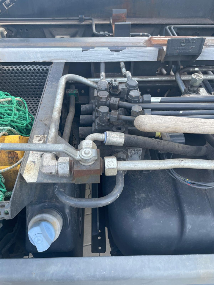 Mercedes-Benz Atego 1224 K 4x2 Atego 1224 K 4x2 - Крюковой мультилифт: фото 4 Mercedes-Benz Atego 1224 K 4x2 Atego 1224 K 4x2 - Крюковой мультилифт: фото 4