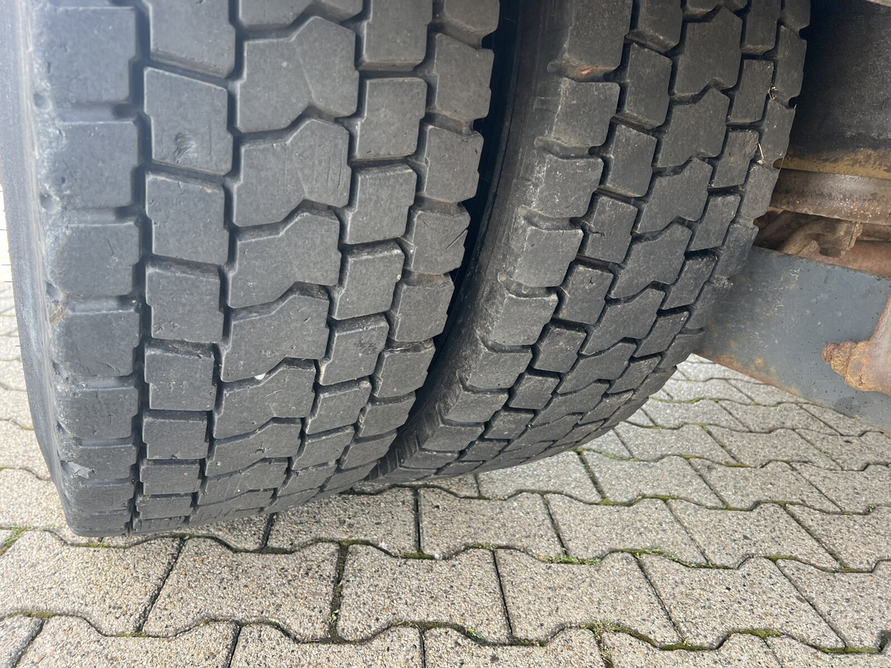 Mercedes-Benz Atego 1828 L 4x2 Atego 1828 L 4x2, Rechtslenker, Winterdienstaustattung - Грузовик-шасси: фото 2 Mercedes-Benz Atego 1828 L 4x2 Atego 1828 L 4x2, Rechtslenker, Winterdienstaustattung - Грузовик-шасси: фото 2