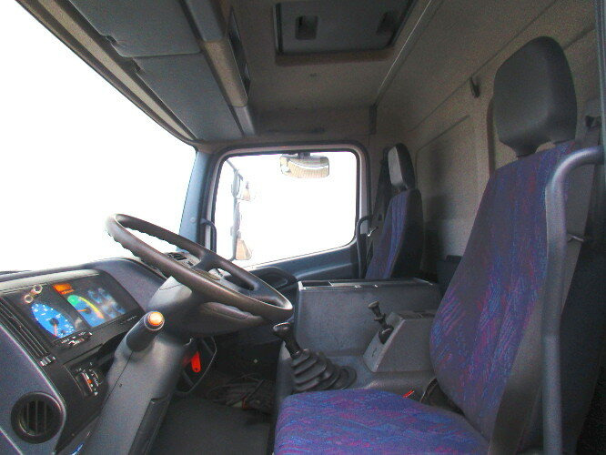 Mercedes-Benz Atego 815 4x2 - Грузовик с закрытым кузовом: фото 2 Mercedes-Benz Atego 815 4x2 - Грузовик с закрытым кузовом: фото 2