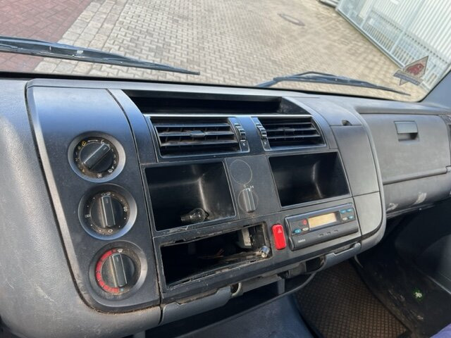 Грузовик бортовой/ Платформа Mercedes-Benz Atego 818 4x2 Atego 818 4x2: фото 4