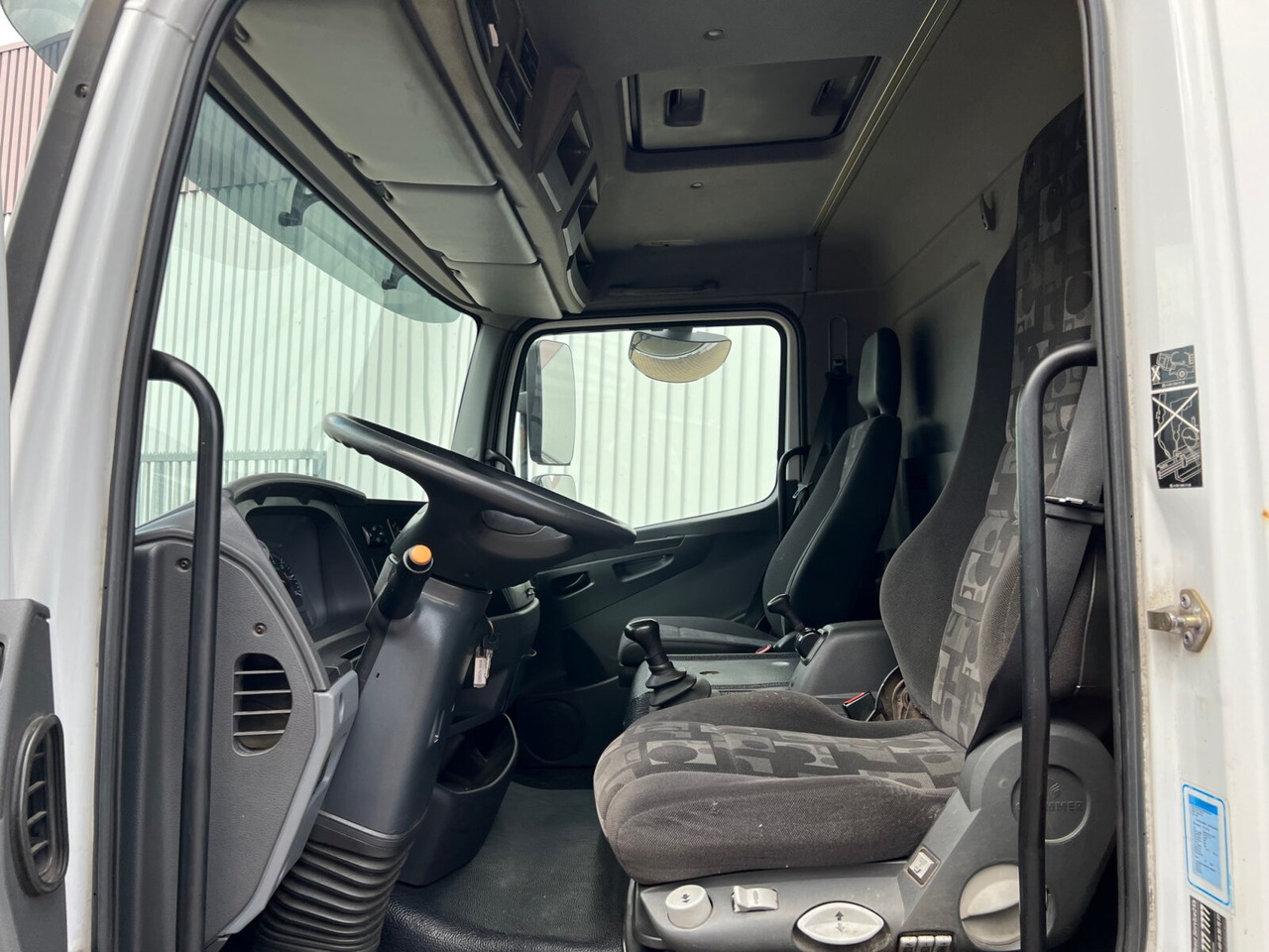 Mercedes-Benz Atego 818 L 4x2 Atego 818 L 4x2 mit LBW BÄR - Тентованный грузовик: фото 3 Mercedes-Benz Atego 818 L 4x2 Atego 818 L 4x2 mit LBW BÄR - Тентованный грузовик: фото 3