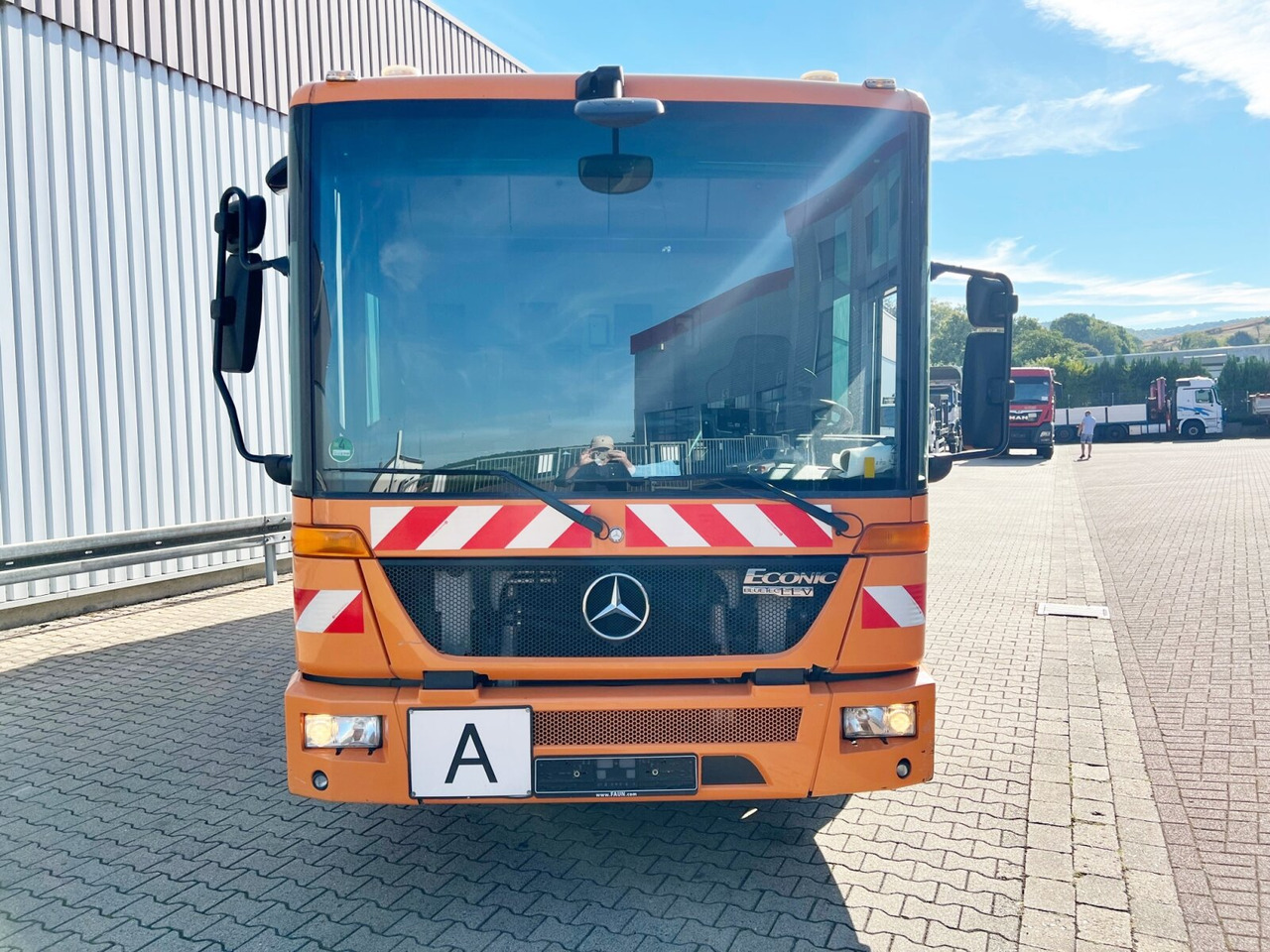 Мусоровоз для транспортировки мусора Mercedes-Benz Econic 2629 L/NLA 6x2/4 Econic 2629 L/NLA 6x2/4, EEV, Lenkachse, FAUN Rotopress 519L, Zöller-Schüttung: фото 8