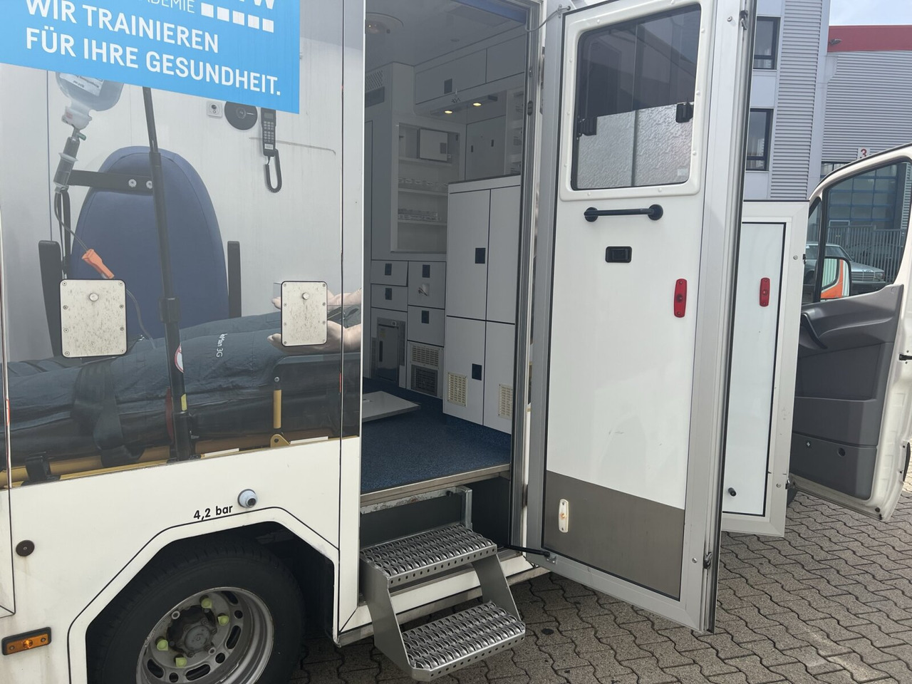 Машина скорой помощи Mercedes-Benz Sprinter 516 CDI 4x2 Sprinter 516 CDI 4x2, Rettungswagen, Bi-Xenon: фото 7