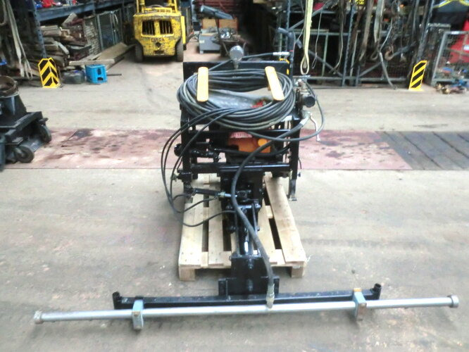 Навесное оборудование для Подметально-уборочных машин Kehrmaschine KMU88H AUGL KMU88H, Kehrmaschinen-Aufbau: фото 15
