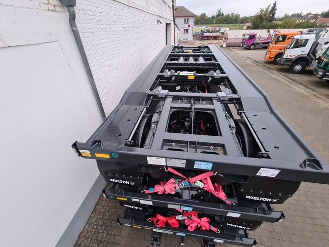 Новый Прицеп мультилифт/ Бункеровоз PS2P70B PS2P70B Abrollanhänger bis 7,25 m Behälter: фото 6