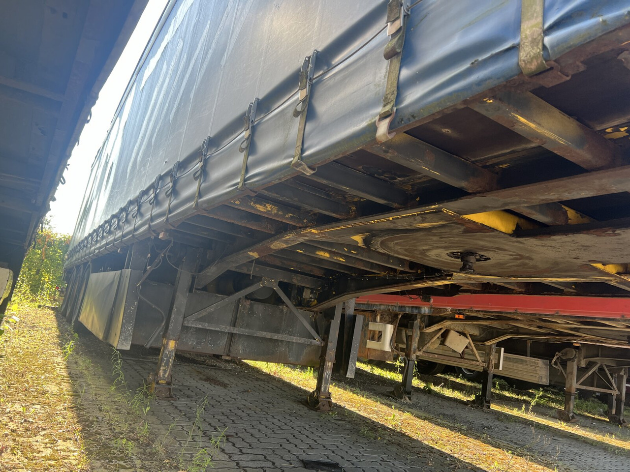 RICÖ SAnh SAnh, EDSCHA - Полуприцеп бортовой/ Платформа: фото 4 RICÖ SAnh SAnh, EDSCHA - Полуприцеп бортовой/ Платформа: фото 4