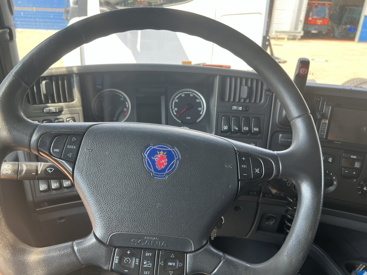 Scania G420 6x2, ERSATZTEILSPENDER! G420 6x2, Liftachse, Hiab LBW, Motor defekt! - Грузовик с закрытым кузовом: фото 4 Scania G420 6x2, ERSATZTEILSPENDER! G420 6x2, Liftachse, Hiab LBW, Motor defekt! - Грузовик с закрытым кузовом: фото 4