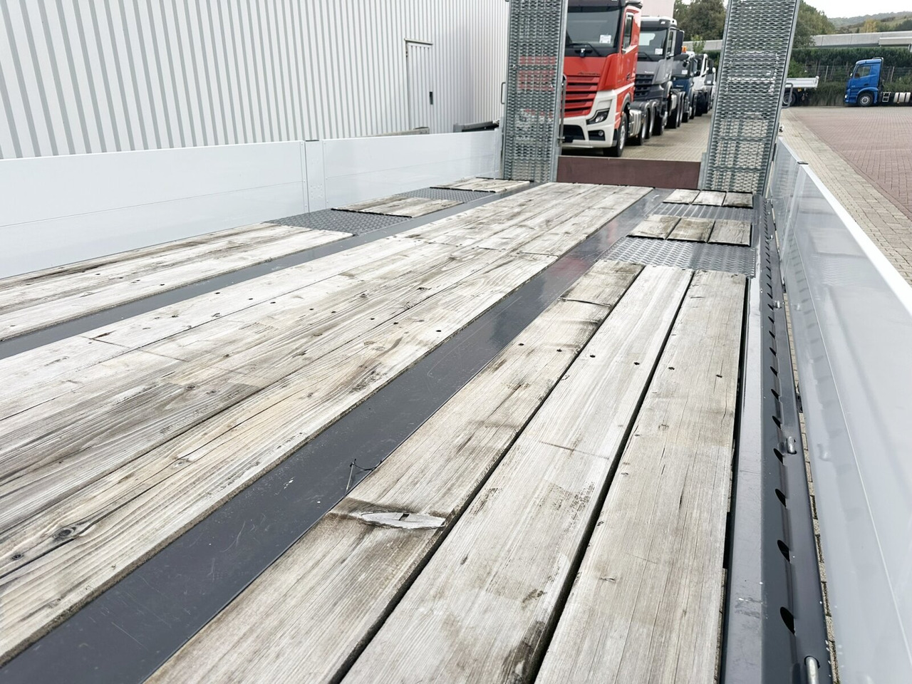 TAT-B 180 TAT-B 180, Neuwertig! - Низкорамный прицеп: фото 3 TAT-B 180 TAT-B 180, Neuwertig! - Низкорамный прицеп: фото 3