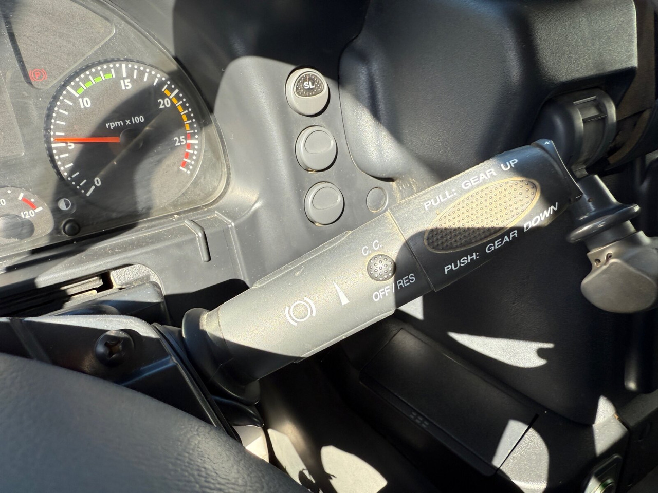 Trakker AD260T41/P 6x4 Trakker AD260T41/P 6x4, EEV, VDL S-21-5200 - Крюковой мультилифт: фото 5 Trakker AD260T41/P 6x4 Trakker AD260T41/P 6x4, EEV, VDL S-21-5200 - Крюковой мультилифт: фото 5