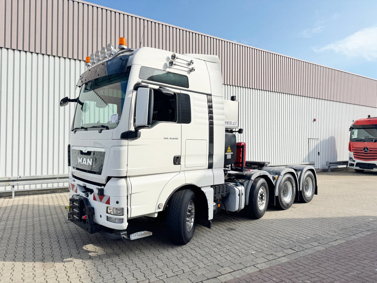 MAN TGX 41.540 8X4/4 BLS TGX 41.540 8X4/4 BLS, Vorlauflenkachse, Navi, Intarder, Registerkupplung, Schwerlast 160t - Тягач: фото 1 MAN TGX 41.540 8X4/4 BLS TGX 41.540 8X4/4 BLS, Vorlauflenkachse, Navi, Intarder, Registerkupplung, Schwerlast 160t - Тягач: фото 1