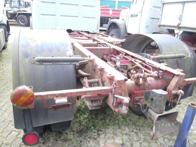 V5 4x2 Saurer V5 4x2 - Грузовик-шасси: фото 3 V5 4x2 Saurer V5 4x2 - Грузовик-шасси: фото 3