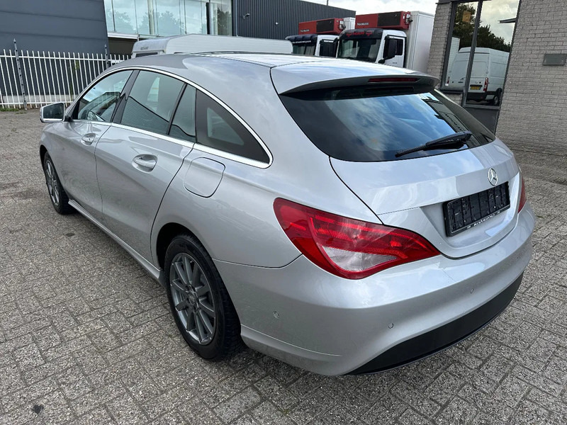 Mercedes-Benz CLA-Klasse 200 D - SHOOTING BRAKE + SUNROOF + NAVI - Легковой автомобиль: фото 3 Mercedes-Benz CLA-Klasse 200 D - SHOOTING BRAKE + SUNROOF + NAVI - Легковой автомобиль: фото 3