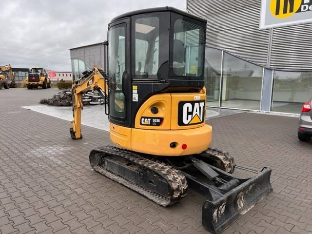 CAT 303 E CR - Мини-экскаватор: фото 2 CAT 303 E CR - Мини-экскаватор: фото 2