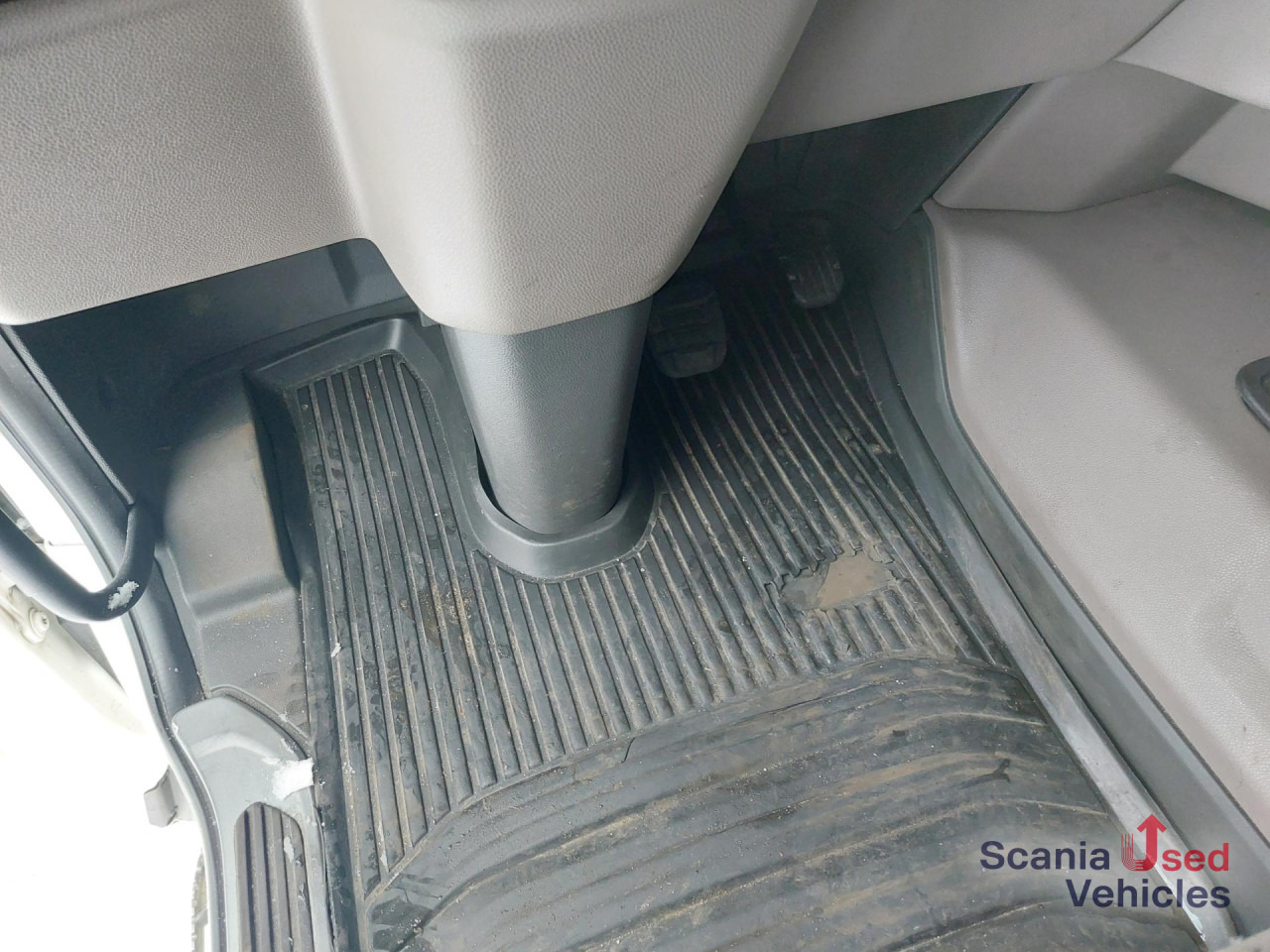 SCANIA R 410 A4x2NA LNG GAS - Тягач: фото 3 SCANIA R 410 A4x2NA LNG GAS - Тягач: фото 3