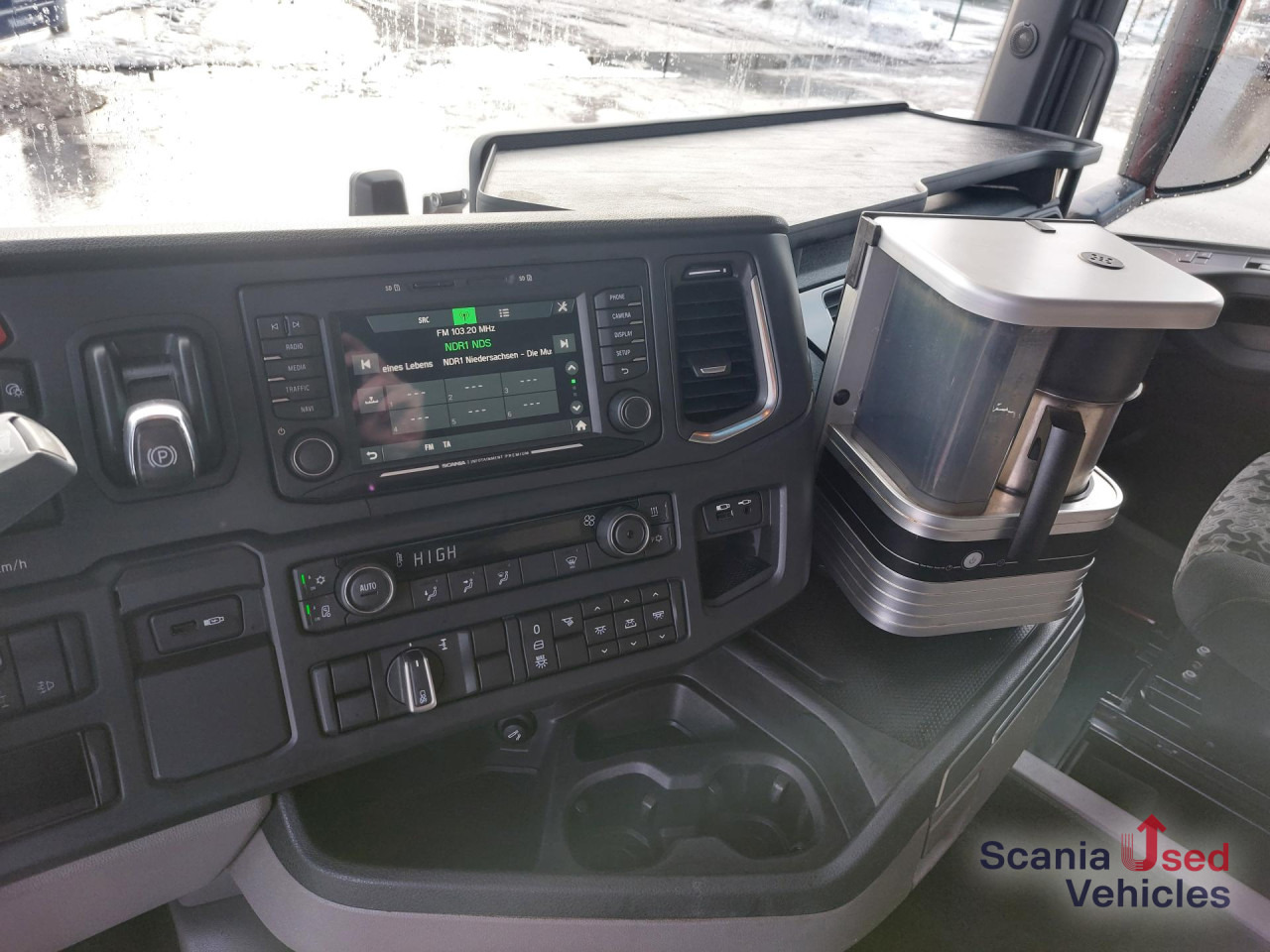 SCANIA R 450 A4x2NA - Тягач: фото 2 SCANIA R 450 A4x2NA - Тягач: фото 2