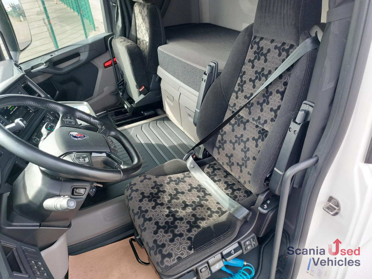 SCANIA R 460 A4x2NA - Тягач: фото 3 SCANIA R 460 A4x2NA - Тягач: фото 3