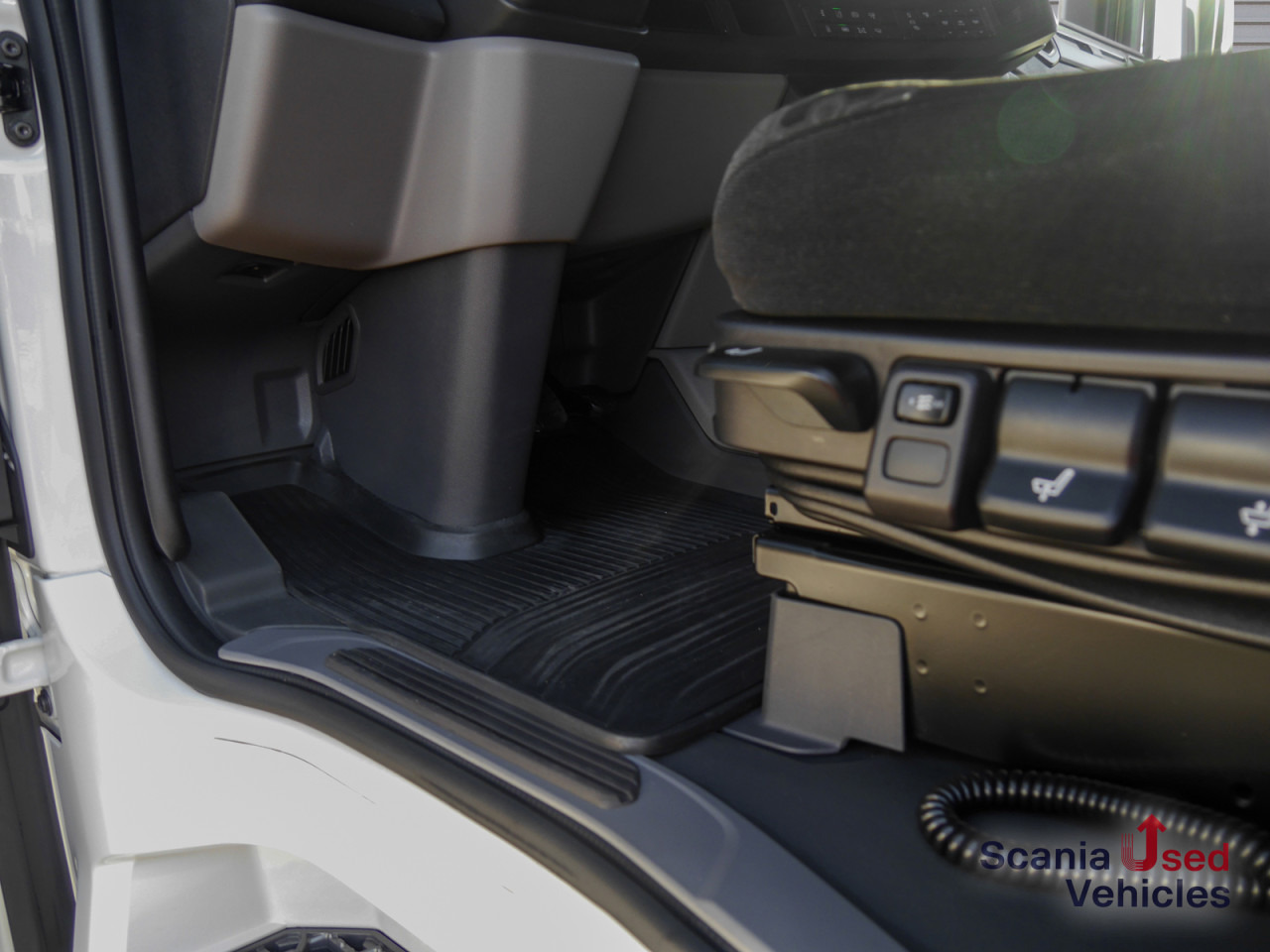 SCANIA R 460 A4x2NA - SUPER - - Тягач: фото 3 SCANIA R 460 A4x2NA - SUPER - - Тягач: фото 3