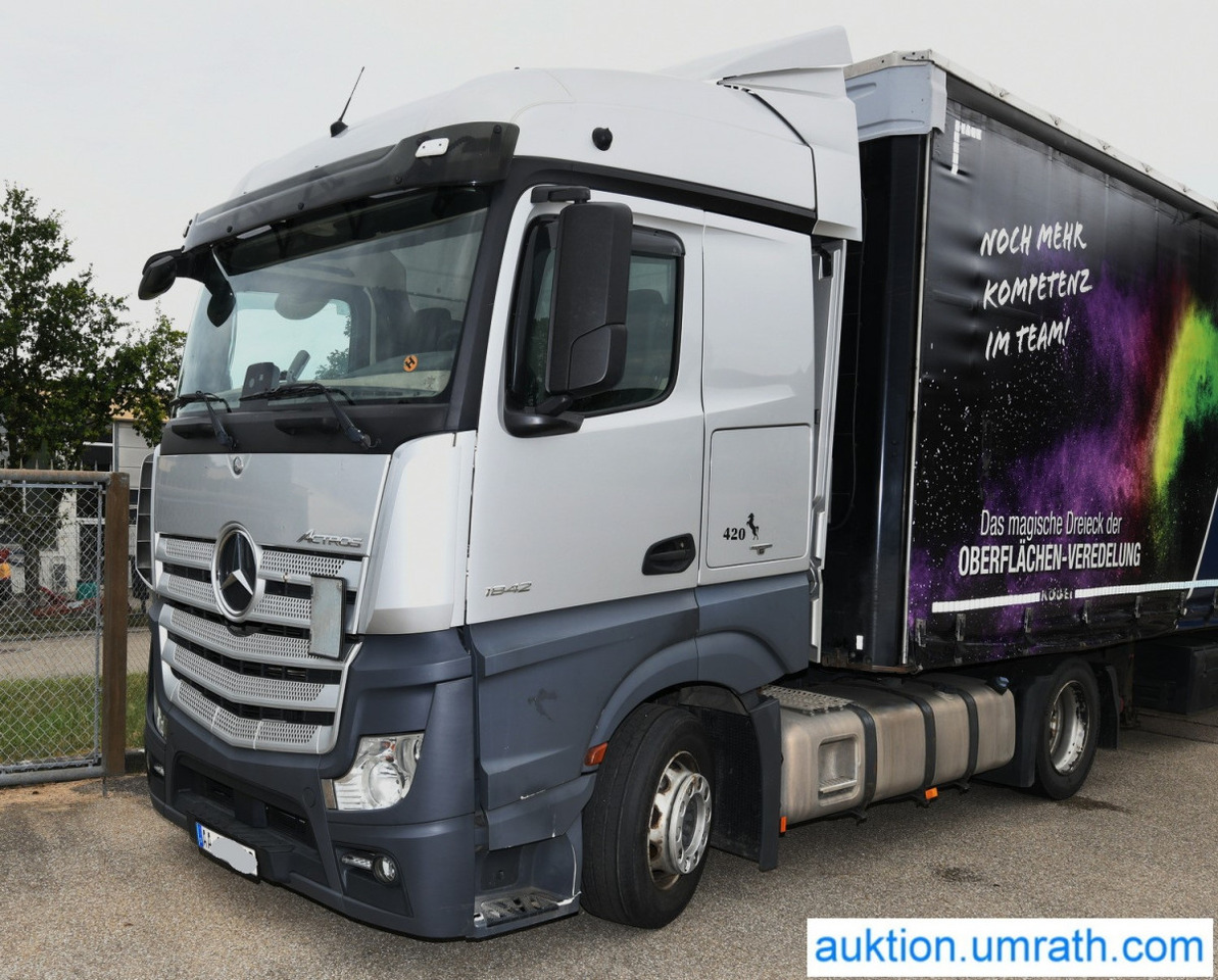 Mercedes Benz Actros DB 1842 LS Sattelzugmaschine EURO 6 StreamSpace LowLiner Klimaautomatik Automatikgetriebe Navi - Тягач: фото 1 Mercedes Benz Actros DB 1842 LS Sattelzugmaschine EURO 6 StreamSpace LowLiner Klimaautomatik Automatikgetriebe Navi - Тягач: фото 1