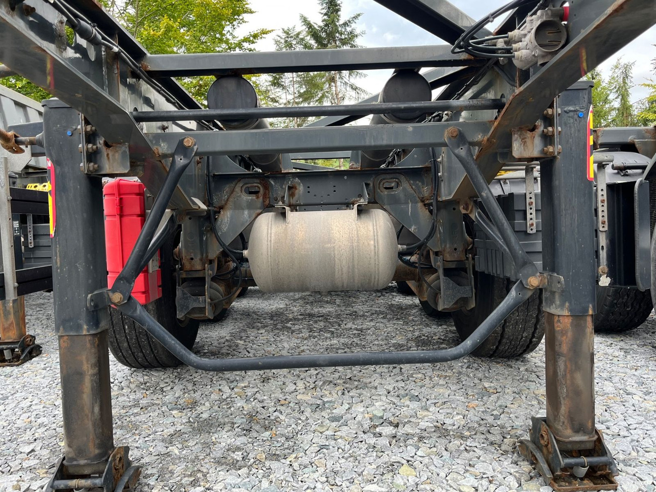 Schwarzmüller S1 R-Serie Tank Chassis ADR SAF Alufelgen - Полуприцеп-контейнеровоз/ Сменный кузов: фото 3 Schwarzmüller S1 R-Serie Tank Chassis ADR SAF Alufelgen - Полуприцеп-контейнеровоз/ Сменный кузов: фото 3