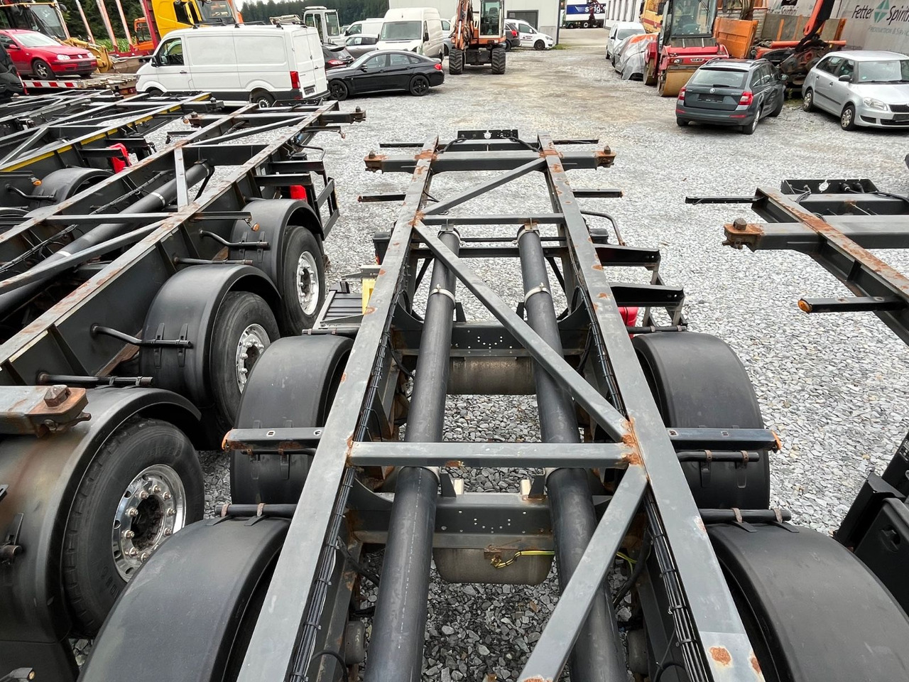 Schwarzmüller S1 R-Serie Tank Chassis ADR SAF Alufelgen - Полуприцеп-контейнеровоз/ Сменный кузов: фото 5 Schwarzmüller S1 R-Serie Tank Chassis ADR SAF Alufelgen - Полуприцеп-контейнеровоз/ Сменный кузов: фото 5