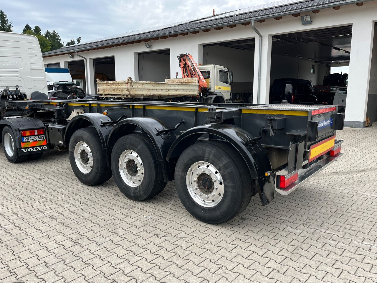 Schwarzmüller S1 R-Serie Tank Chassis ADR SAF Alufelgen - Полуприцеп-контейнеровоз/ Сменный кузов: фото 5 Schwarzmüller S1 R-Serie Tank Chassis ADR SAF Alufelgen - Полуприцеп-контейнеровоз/ Сменный кузов: фото 5