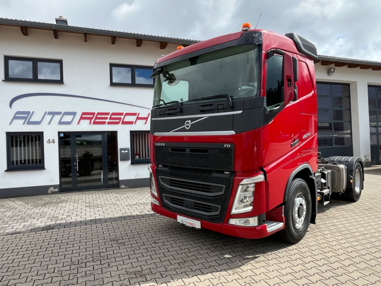Volvo FH 460 X-Track Creep Kipphydraulk - Тягач: фото 1 Volvo FH 460 X-Track Creep Kipphydraulk - Тягач: фото 1