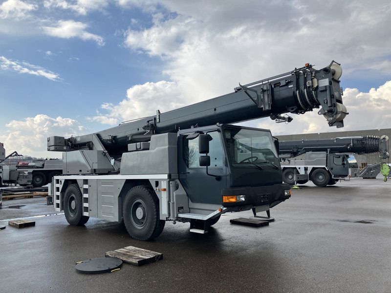 Liebherr LTM 1030-2.1 - Мобильный кран: фото 1 Liebherr LTM 1030-2.1 - Мобильный кран: фото 1