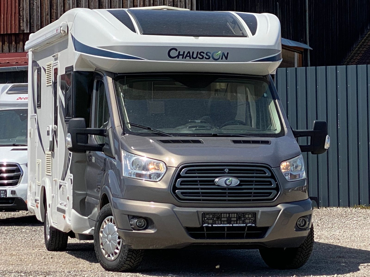 Chausson 610 - Полуинтегрированный автодом: фото 1 Chausson 610 - Полуинтегрированный автодом: фото 1