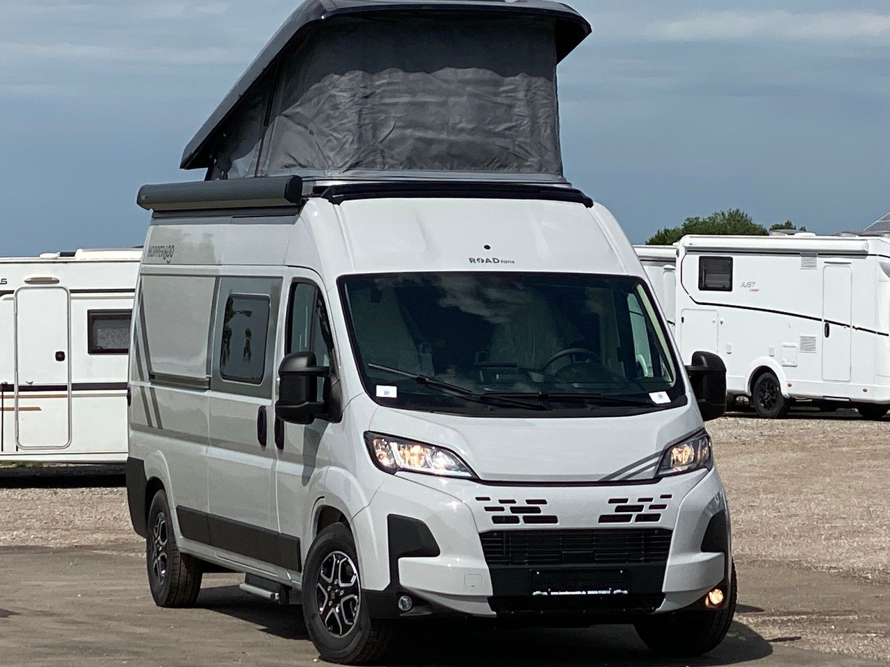LMC INNOVAN 600 Fiat ,Aufstelldach,Modell 25 - Кастенваген: фото 2 LMC INNOVAN 600 Fiat ,Aufstelldach,Modell 25 - Кастенваген: фото 2