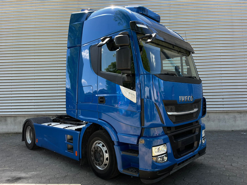 Iveco Stralis AS 570 / Retarder / Roof Klima / 2 Tanks / 2 In Stock - Тягач: фото 2 Iveco Stralis AS 570 / Retarder / Roof Klima / 2 Tanks / 2 In Stock - Тягач: фото 2