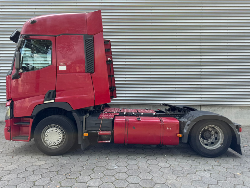 Renault T 460 / 2 Tanks / Refrigerator / 2 Beds / Euro 6 - Тягач: фото 5 Renault T 460 / 2 Tanks / Refrigerator / 2 Beds / Euro 6 - Тягач: фото 5