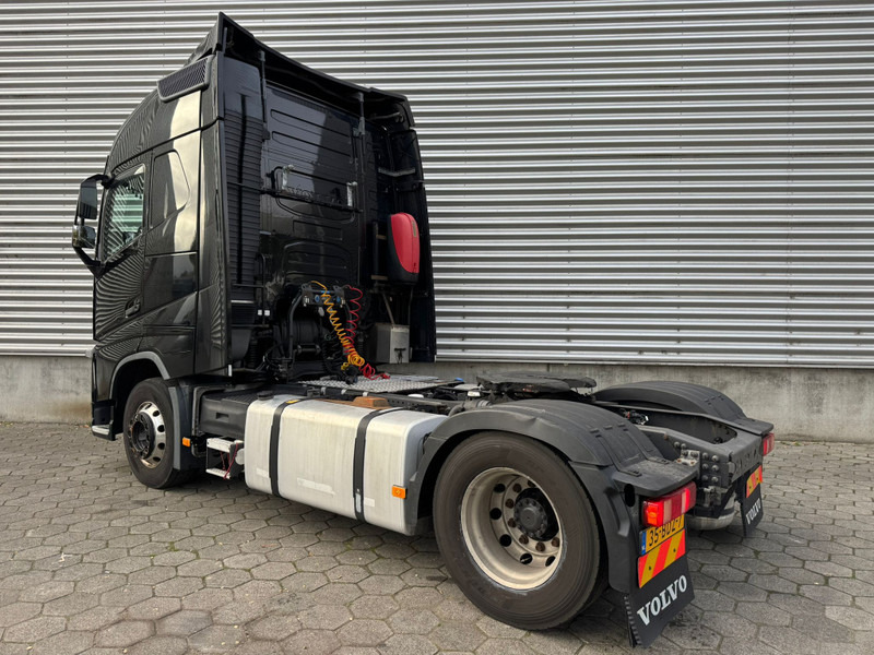 Volvo FH 420 / I-Shift / 2 Tanks / Euro 6 / NL Truck - Тягач: фото 3 Volvo FH 420 / I-Shift / 2 Tanks / Euro 6 / NL Truck - Тягач: фото 3