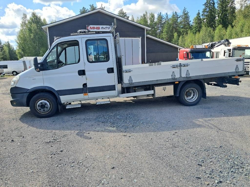 Iveco Daily 70 C17 Doppel 3.0 - Грузовик бортовой/ Платформа: фото 2 Iveco Daily 70 C17 Doppel 3.0 - Грузовик бортовой/ Платформа: фото 2