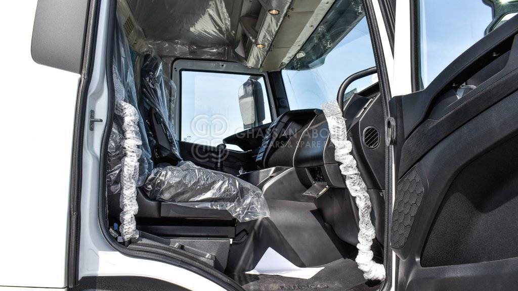 Грузовик-шасси IVECO T-WAY Chassis  6×4 AD380T47H WHEELBASE 4500 MY24: фото 6