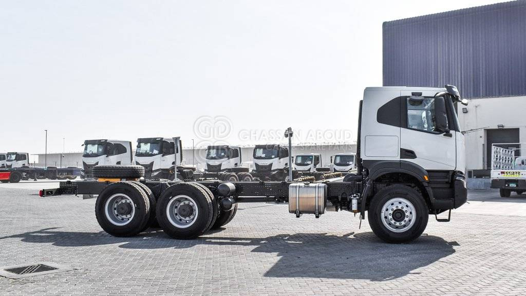 Грузовик-шасси IVECO T-WAY Chassis  6×4 AT380T47H WHEELBASE 4500 MY24: фото 7