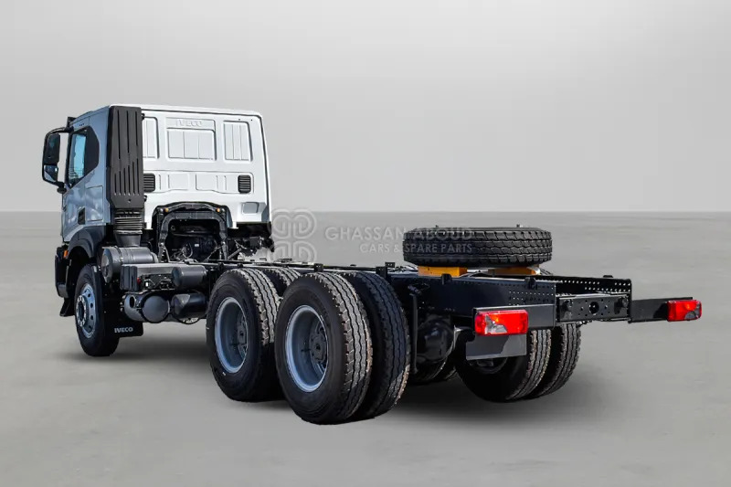 Iveco T-WAY AT380T47H 6x4 R20 Tyres Chassis - Грузовик-шасси: фото 4 Iveco T-WAY AT380T47H 6x4 R20 Tyres Chassis - Грузовик-шасси: фото 4