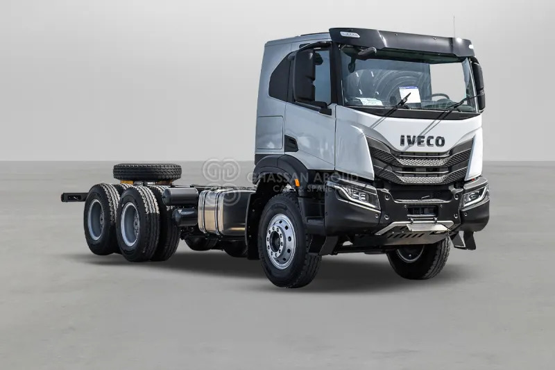 Iveco T-WAY AT380T47H 6x4 R24 Tyres Chassis - Barcelona Stock - Грузовик-шасси: фото 1 Iveco T-WAY AT380T47H 6x4 R24 Tyres Chassis - Barcelona Stock - Грузовик-шасси: фото 1