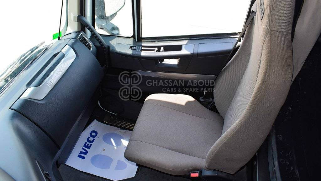 IVECO AS440S46T/P A/T with Adblue Euro 6 MY 2017 - Тягач: фото 5 IVECO AS440S46T/P A/T with Adblue Euro 6 MY 2017 - Тягач: фото 5