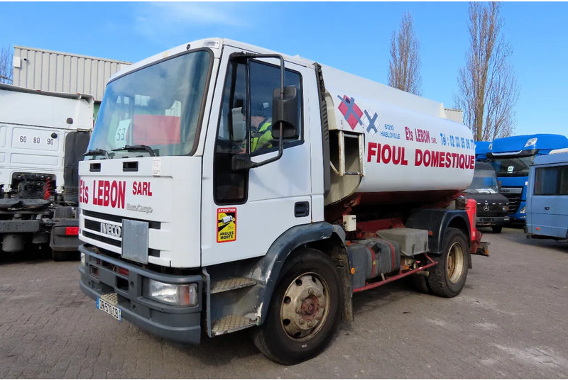 Iveco Eurocargo FUEL (DIESEL/PETROL) 8000 LITERS, COMP: 3500L,1000L, 3500L - Грузовик-цистерна, Автоманипулятор: фото 3 Iveco Eurocargo FUEL (DIESEL/PETROL) 8000 LITERS, COMP: 3500L,1000L, 3500L - Грузовик-цистерна, Автоманипулятор: фото 3