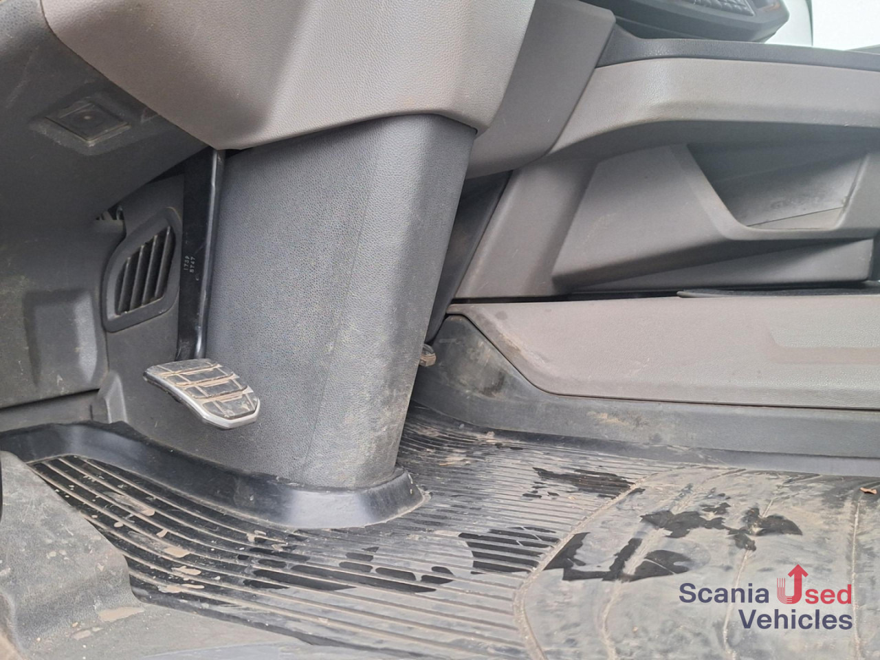 SCANIA R 580 B6x4NB+Epsilon M12 Z - Лесовоз, Автоманипулятор: фото 4 SCANIA R 580 B6x4NB+Epsilon M12 Z - Лесовоз, Автоманипулятор: фото 4